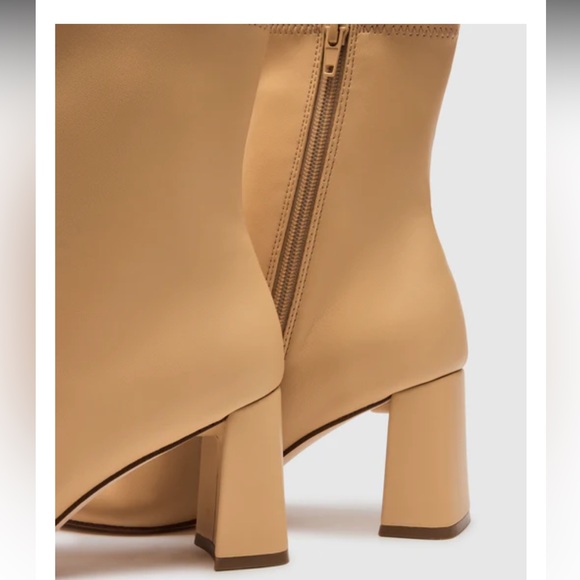 Steve Madden Hush Butter Boot - Picture 5 of 7